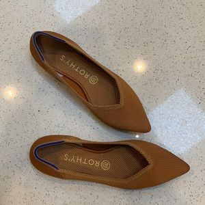 NWOB Rothy’s The Point in Fawn